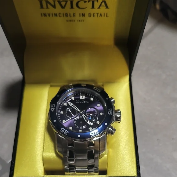 Invicta Silver and Blue Watch - Picture 2 of 4